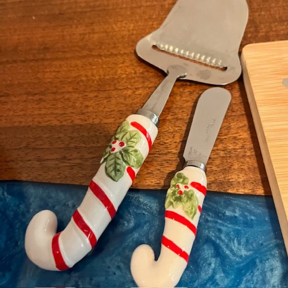 Merry Christmas Cheese Cutting Magnetic Board Serving Tray Slicer Spreader